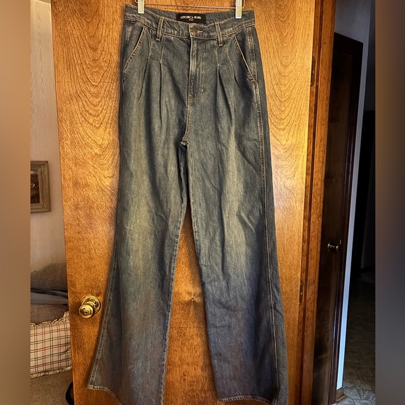 Veronica Beard jeans - Picture 9 of 9